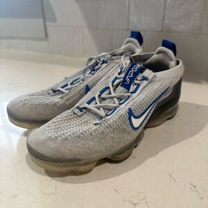 Nike VaporMax Flyknit Gray and Blue Sneakers
